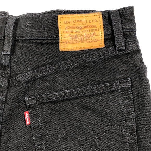 Levi’s Ribcage Black raw hem shorts button fly - Picture 6 of 8